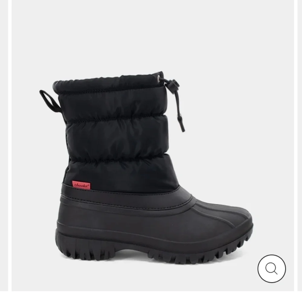 CHOOKA WOMEN'S NYLON PUFFER MID COLD WEATHER BOOT - BLACK